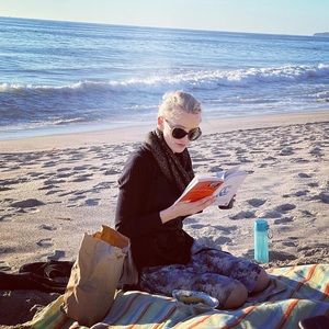 Meet your Posher, Elizabeth